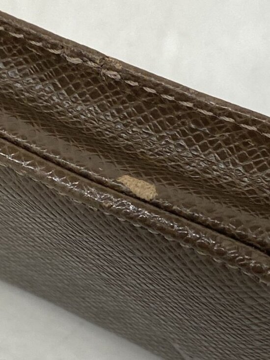 Louis Vuitton Coin Case Taiga Portomonevo Watt Grizzly - Picture 7 of 10